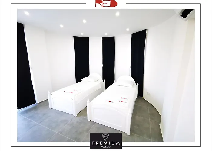 Exclusive With Private Pool, Bbq, And Elegant Design *