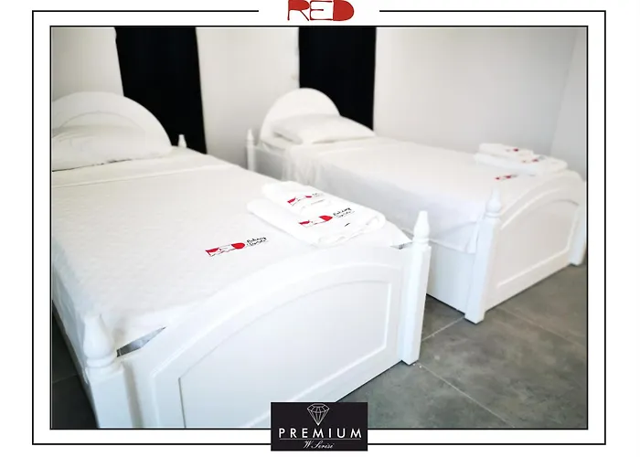 Exclusive With Private Pool, Bbq, And Elegant Design