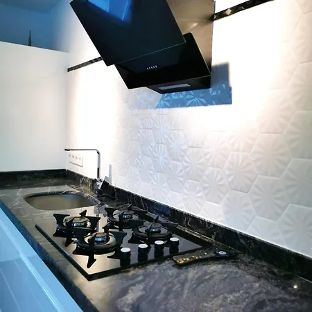 Exclusive With Private Pool, Bbq, And Elegant Design 别墅 *